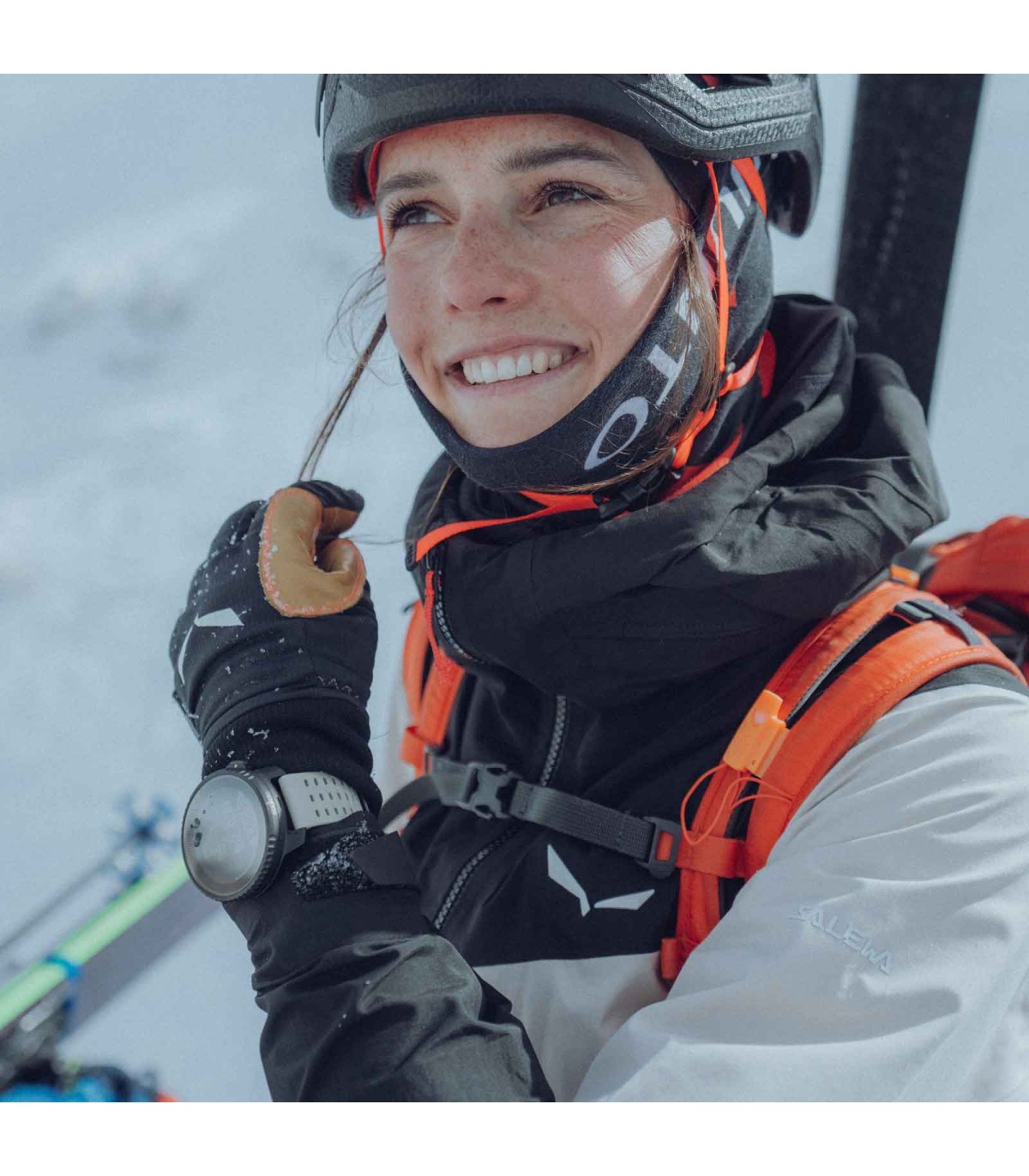 Suunto VERTICAL SOLAR spordikell hall