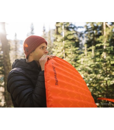 Therm-a-Rest PROLITE™ APEX™ Regular Wide isetäituv madrats